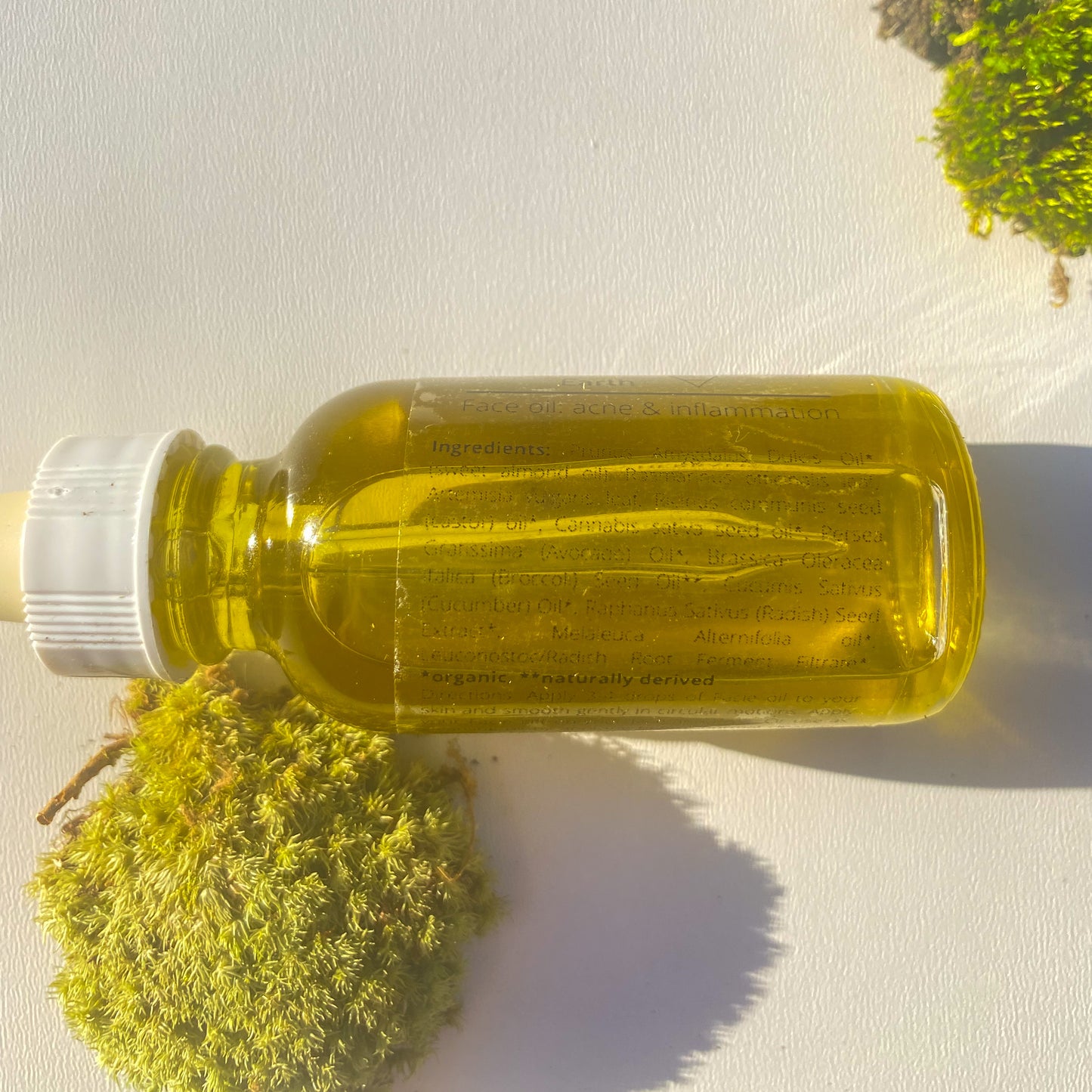 hemp, mugwort and tea tree face oil ingredients